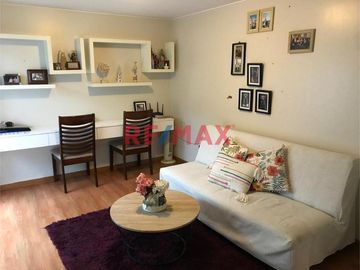 ¡¡ Bajó De Precio !! ¡¡ Excelente Oportunidad !! ¡¡ Venta De Bonito Departamento Con Vista A Parque Ubicado En Jr. Aracena, Urb. Higuereta, Santiago D