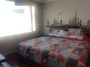 Espectacular Casa a la Venta sector Cumbaya, Urb. Santa Lucía