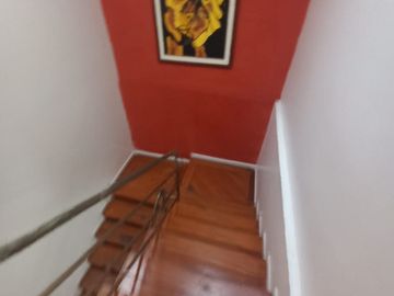Espectacular Casa a la Venta sector Cumbaya, Urb. Santa Lucía
