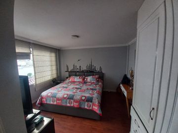 Espectacular Casa a la Venta sector Cumbaya, Urb. Santa Lucía