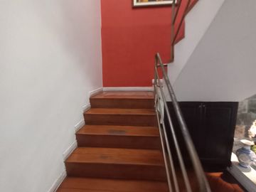 Espectacular Casa a la Venta sector Cumbaya, Urb. Santa Lucía