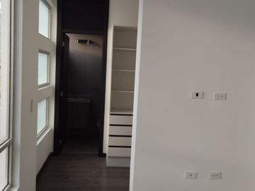 En Venta Linda Casa Tumbaco - Sector El Arenal