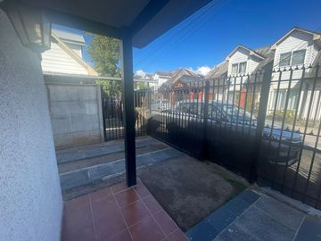 VENDE AMPLIA CASA MAULE