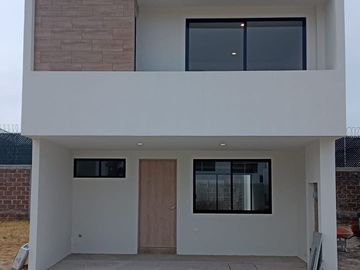 Casa en Venta Zona Cuautlancingo a 10 Min.  de VW y Parque Finsa