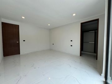 Vive en Monte Magno + 3 recamaras + estudio + jardín