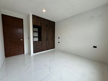 Vive en Monte Magno + 3 recamaras + estudio + jardín