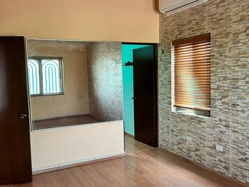 🏡 *CASA EN VENTA EN CUMBRES 4° SECTOR* 🌟