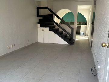 EXCELENTE CASA, EN VILLAS DEL SOL, ECATEPEC, ESTADO DE MEXICO