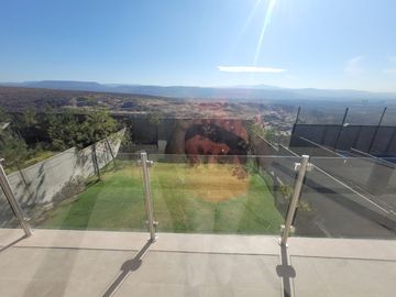 Casa en Venta con 4 recamaras, Bosque Country, León Guanajuato