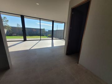 Casa en Venta con 4 recamaras, Bosque Country, León Guanajuato