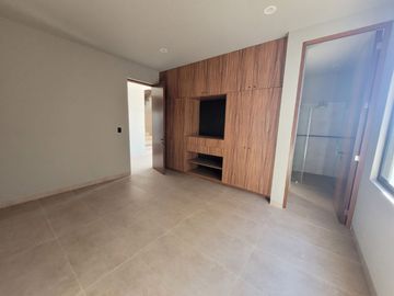 Casa en Venta con 4 recamaras, Bosque Country, León Guanajuato