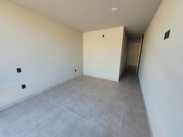 Casa en Venta con 4 recamaras, Bosque Country, León Guanajuato