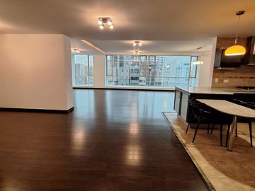 VENTA  PENTHOUSE CALLE SUIZA Y AV. ELOY ALFARO