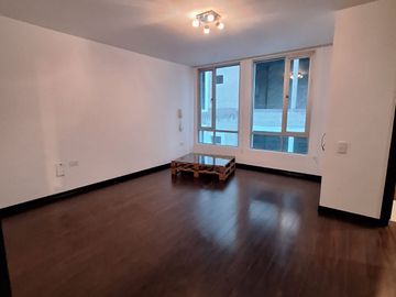 VENTA  PENTHOUSE CALLE SUIZA Y AV. ELOY ALFARO
