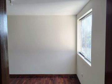 Lindo Departamento En San Isidro -Espalda De Clínica Ricardo Palma