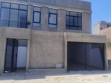 URB. BOULEVARD DE MIRAFLORES COUNTRY CLUB  1
