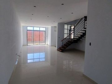 URB. BOULEVARD DE MIRAFLORES COUNTRY CLUB  1