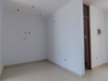 URB. BOULEVARD DE MIRAFLORES COUNTRY CLUB  1