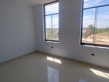 URB. BOULEVARD DE MIRAFLORES COUNTRY CLUB  1