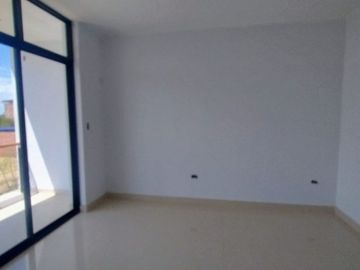 URB. BOULEVARD DE MIRAFLORES COUNTRY CLUB  1