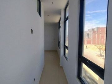 URB. BOULEVARD DE MIRAFLORES COUNTRY CLUB  1
