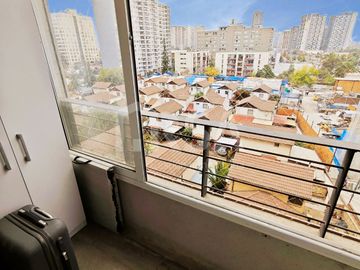 DEPARTAMENTO 2 DORMITORIOS/2 BAÑOS CON ESTACIONAMIENTO, VICUÑA MACKENNA PONIENTE 6.800, LA FLORIDA