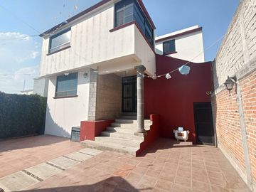 Casa en Venta en Querétaro, Tejeda Corregidora con 4 recamaras 276 m2 Construcción y 275 m2 de Terreno