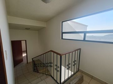 Casa en Venta en Querétaro, Tejeda Corregidora con 4 recamaras 276 m2 Construcción y 275 m2 de Terreno