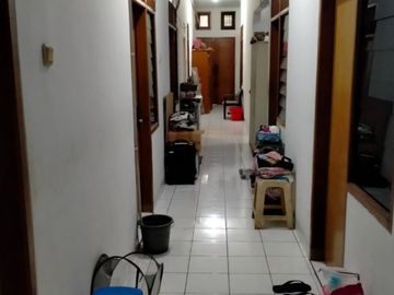 Rumah dan kost di pejompogan bendungan hilir jakarta pusat