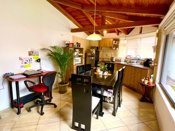 SE VENDE CASA EN SANGOLQUÍ – CONJUNTO PUEBLO VIEJO DE SANTA ANA