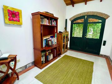 SE VENDE CASA EN SANGOLQUÍ – CONJUNTO PUEBLO VIEJO DE SANTA ANA