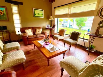 SE VENDE CASA EN SANGOLQUÍ – CONJUNTO PUEBLO VIEJO DE SANTA ANA