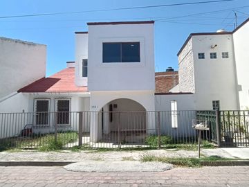 Casa en Venta en Querétaro, Tejeda Corregidora con 3 recamaras