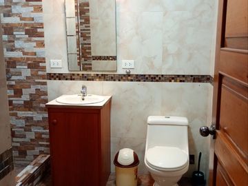 VENTA DE AMPLIO DEPARTAMENTO-PRIMER PISO-EN VILLA MARIA DEL TRIUNFO