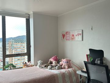 Departamento Amplio en Venta 4D, 4B y Estacionamiento Para 2 Vehículos, A Pasos de Av. Alemania