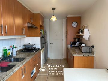 Departamento Amplio en Venta 4D, 4B y Estacionamiento Para 2 Vehículos, A Pasos de Av. Alemania