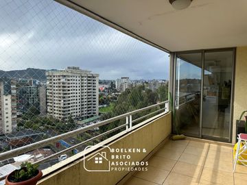 Departamento Amplio en Venta 4D, 4B y Estacionamiento Para 2 Vehículos, A Pasos de Av. Alemania