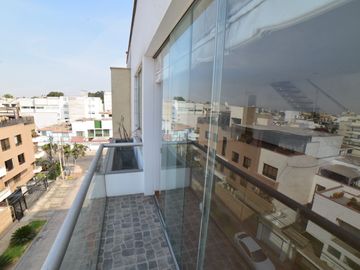 Venta de Departamento Dúplex -  Santiago de Surco