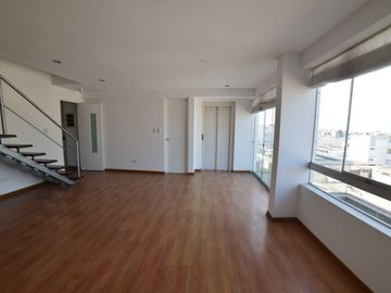 Venta de Departamento Dúplex -  Santiago de Surco