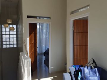 DIJUAL RUMAH RASA VILLA – FULLY FURNISHED – KATUMIRI CIHANJUANG BANDUNG BARAT