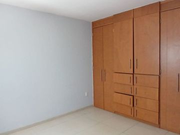 Casa amueblada en zona real