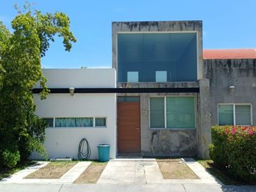 Casa amueblada en zona real