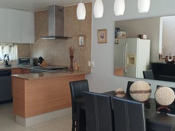 Casa amueblada en zona real