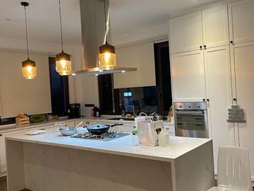 FOR SALE - 5 Level Nice Concrete Fully Furnished House in Sto Tomas, Batangas City