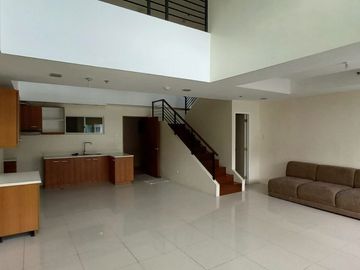 FOR SALE: 3BR PENTHOUSE AT VIMANA VERDE RESIDENCES PASIG