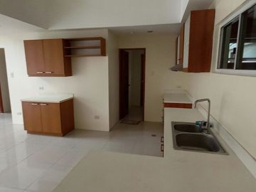 FOR SALE: 3BR PENTHOUSE AT VIMANA VERDE RESIDENCES PASIG