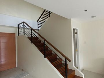 FOR SALE: 3BR PENTHOUSE AT VIMANA VERDE RESIDENCES PASIG