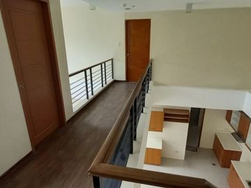 FOR SALE: 3BR PENTHOUSE AT VIMANA VERDE RESIDENCES PASIG