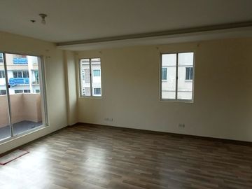FOR SALE: 3BR PENTHOUSE AT VIMANA VERDE RESIDENCES PASIG