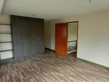 FOR SALE: 3BR PENTHOUSE AT VIMANA VERDE RESIDENCES PASIG